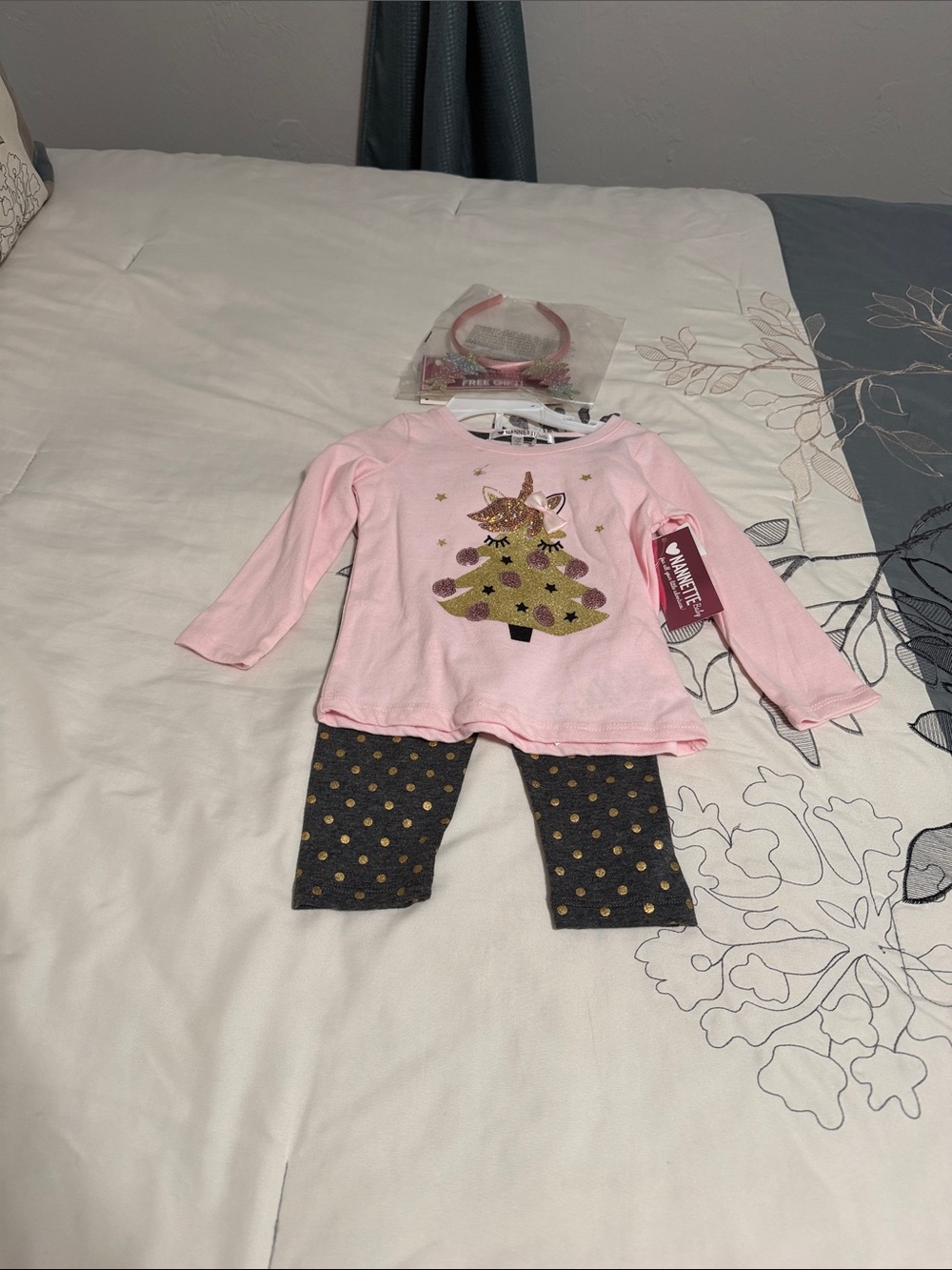 Little Girls 2 Piece outfit